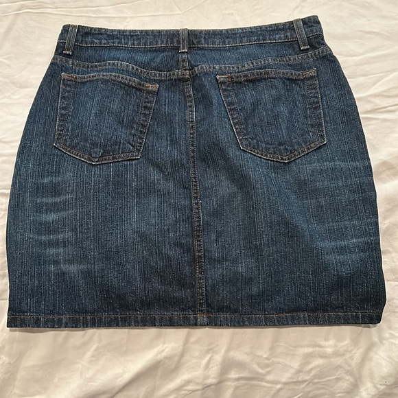 Mossimo Denim Miniskirt, Size 10 - Picture 2 of 3